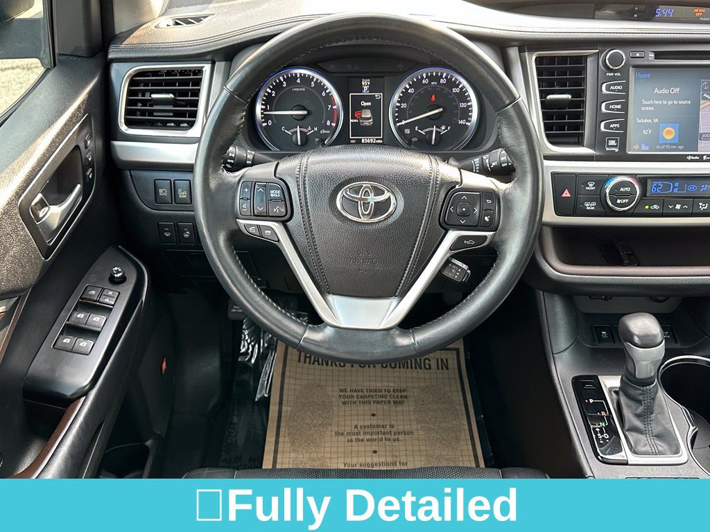 Used 2014 Toyota Highlander Limited Platinum AWD/4WD image 33
