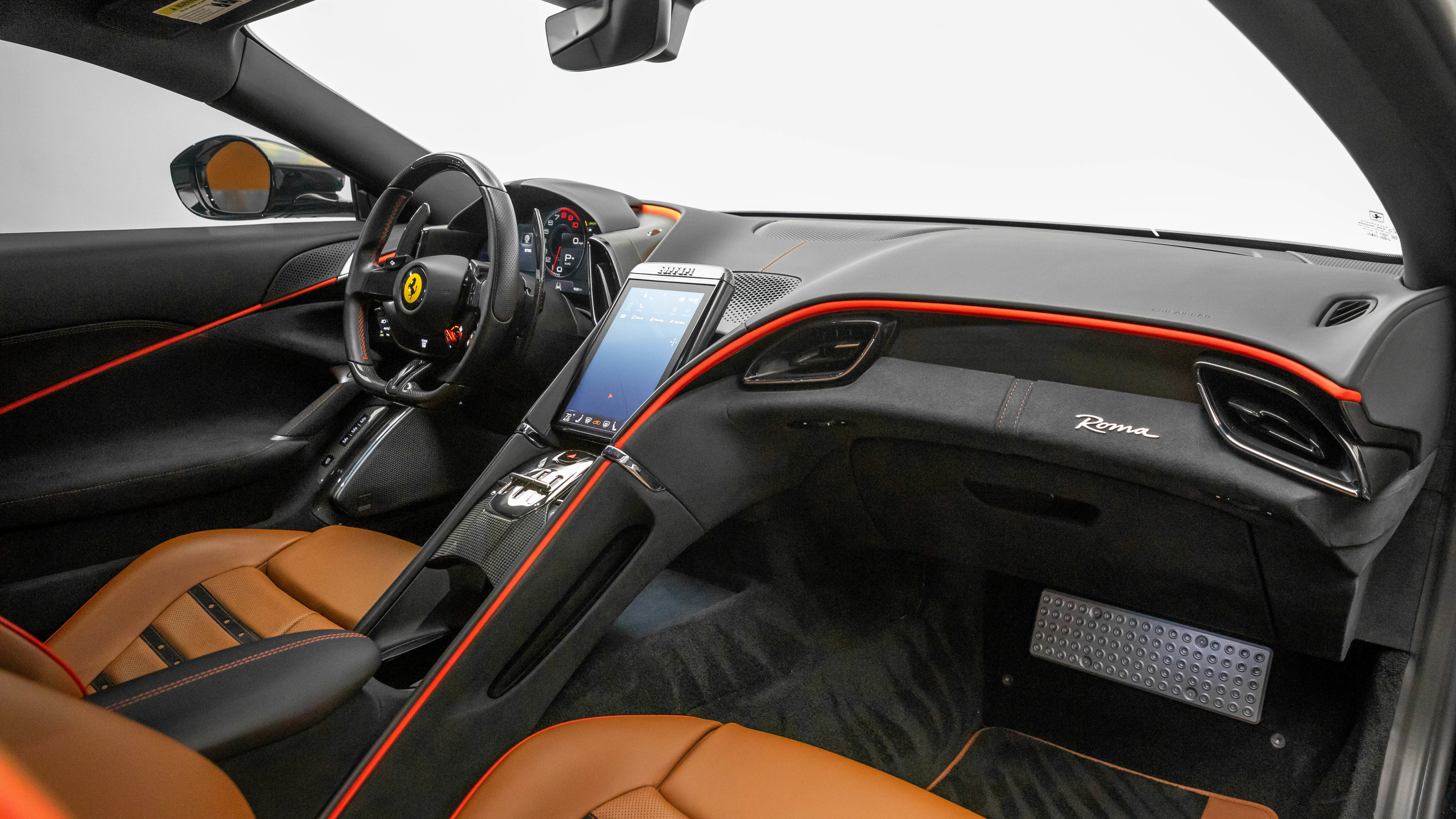 Used 2021 Ferrari Roma RWD image 33