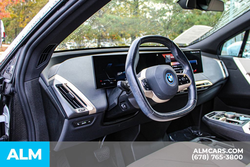 Used 2023 BMW iX xDrive50 image 23