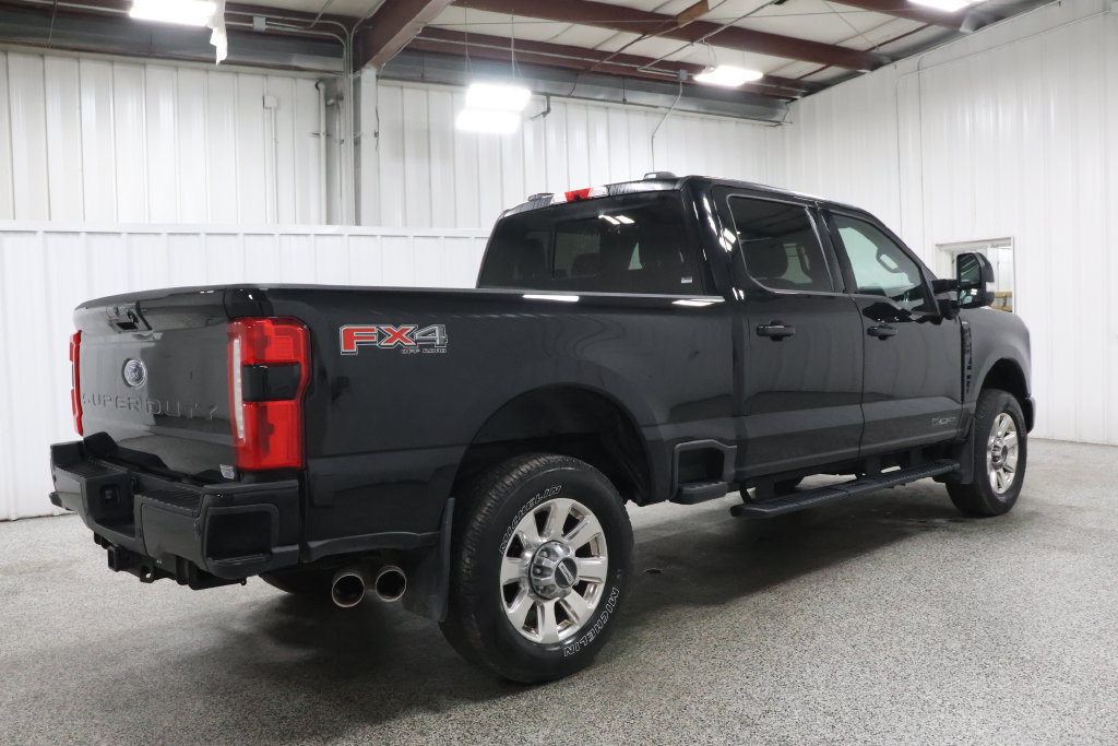 Used 2024 Ford F250 Lariat w/ Lariat Ultimate Package AWD/4WD image 3