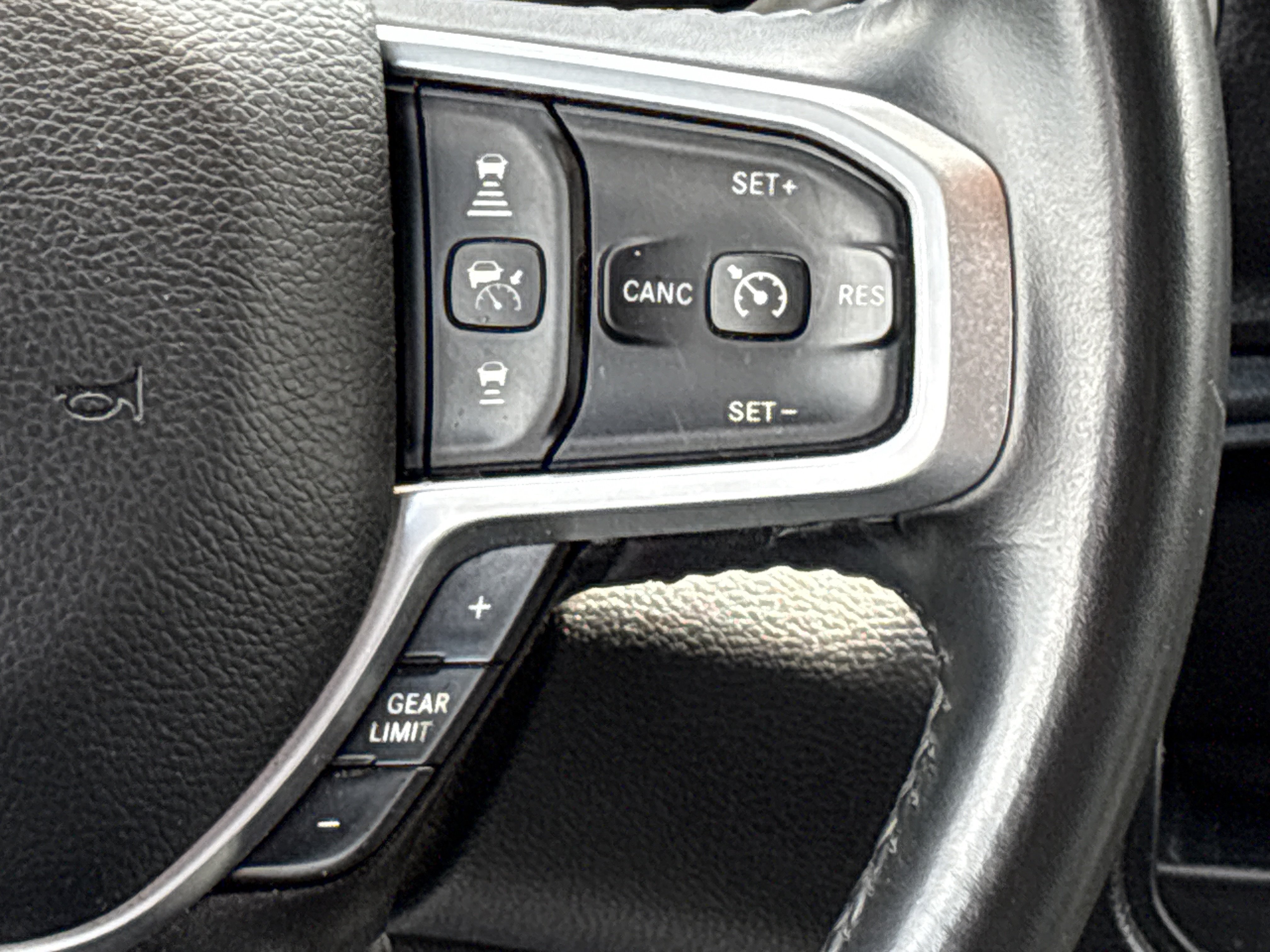Used 2024 RAM 3500 Tradesman w/ Safety Group AWD/4WD image 23