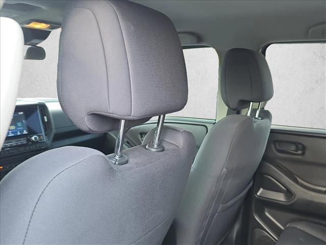 Used 2025 Nissan Frontier S image 17