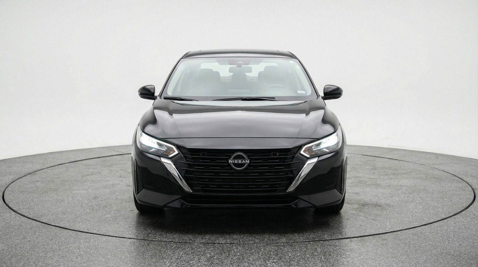 Used 2025 Nissan Sentra SV image 2