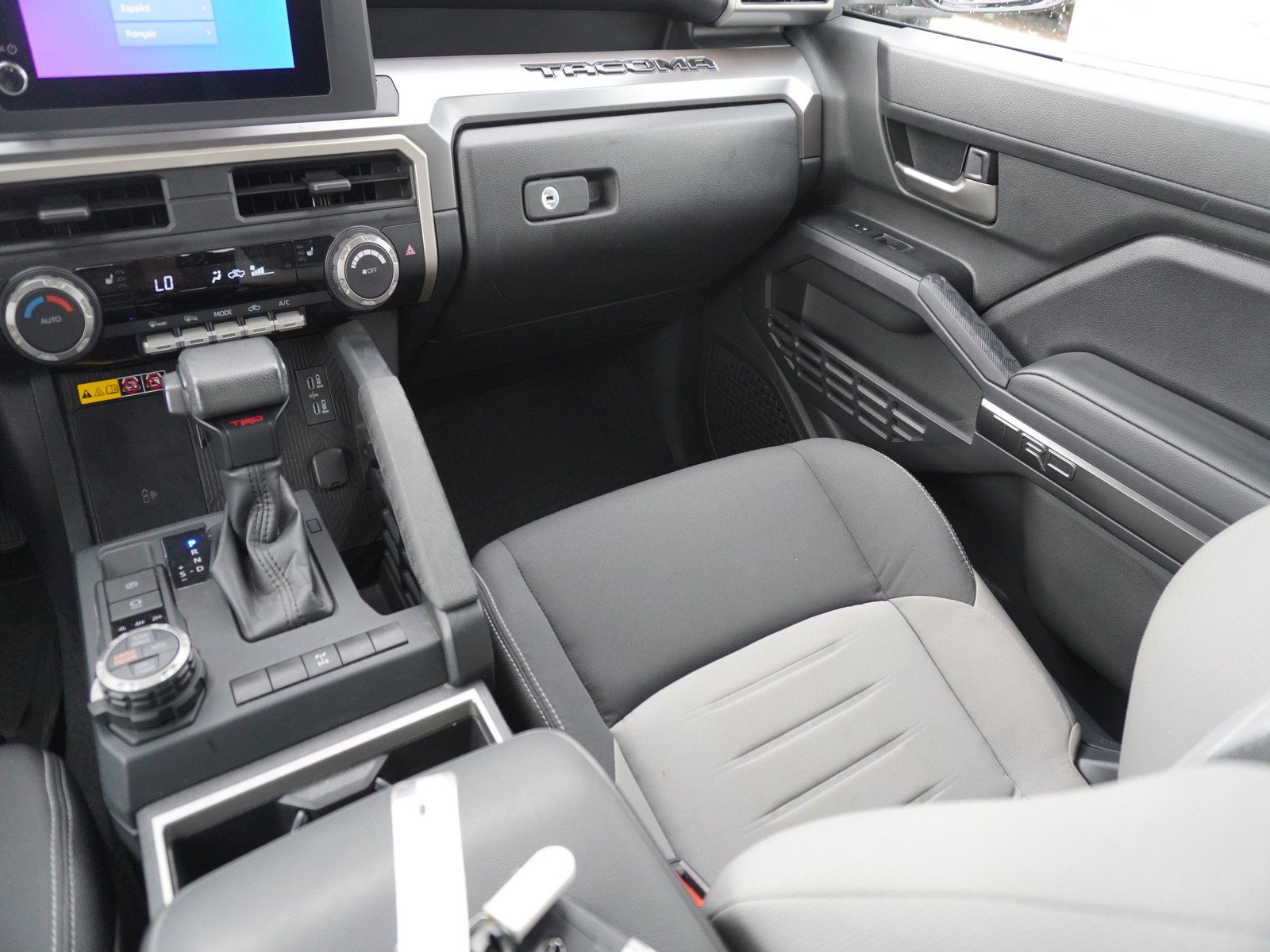 Used 2024 Toyota Tacoma TRD Off-Road w/ TRD Off Road Upgrade Package AWD/4WD image 17