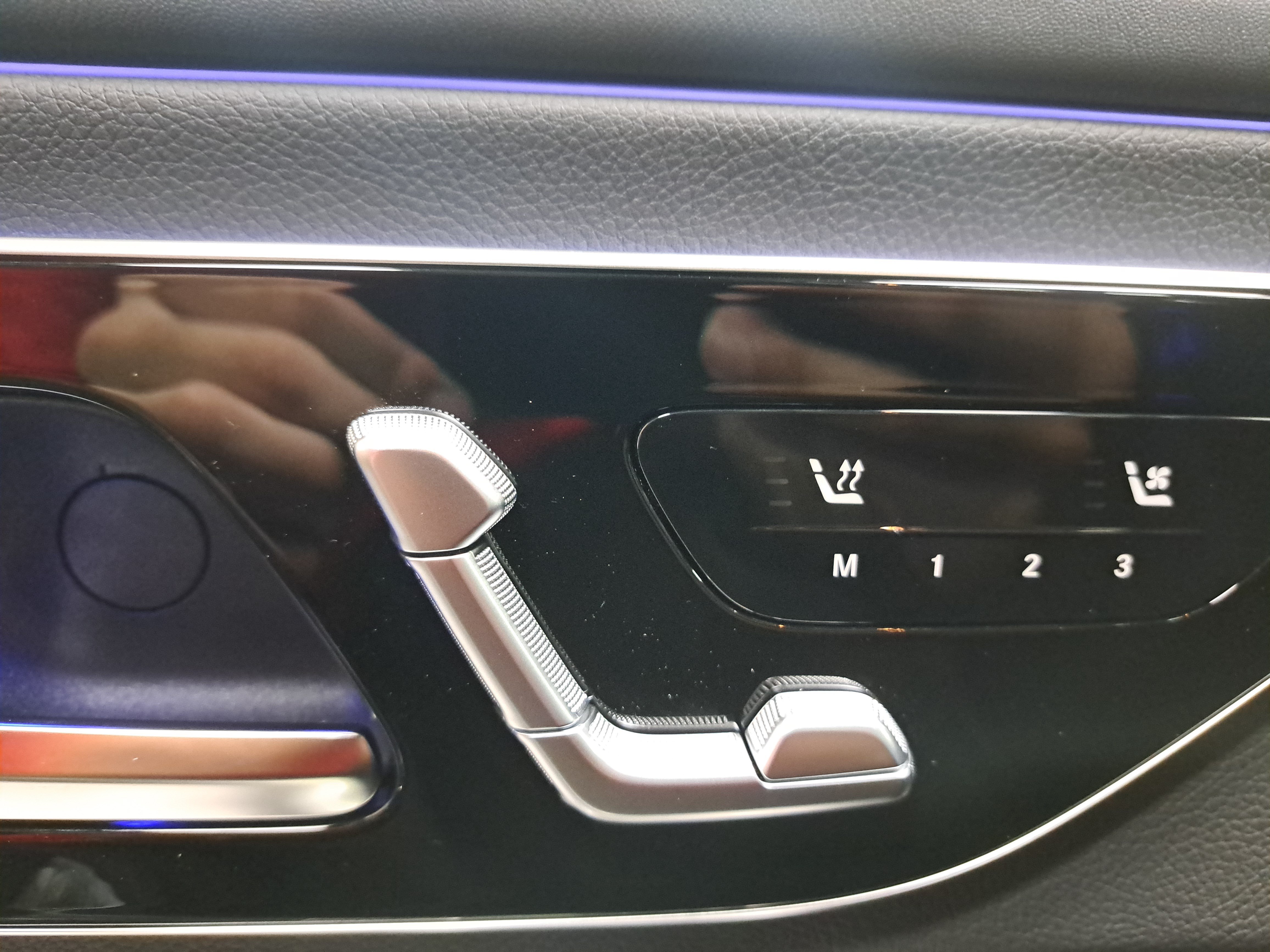 New 2026 Mercedes-Benz CLE 300 4MATIC Coupe image 30