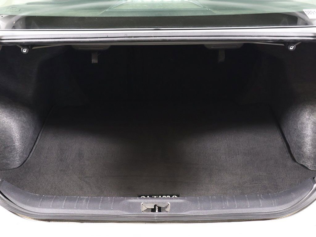 Used 2024 Nissan Altima 2.5 SV image 13