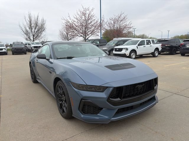 New 2026 Ford Mustang GT w/ GT Performance Package RWD image 3