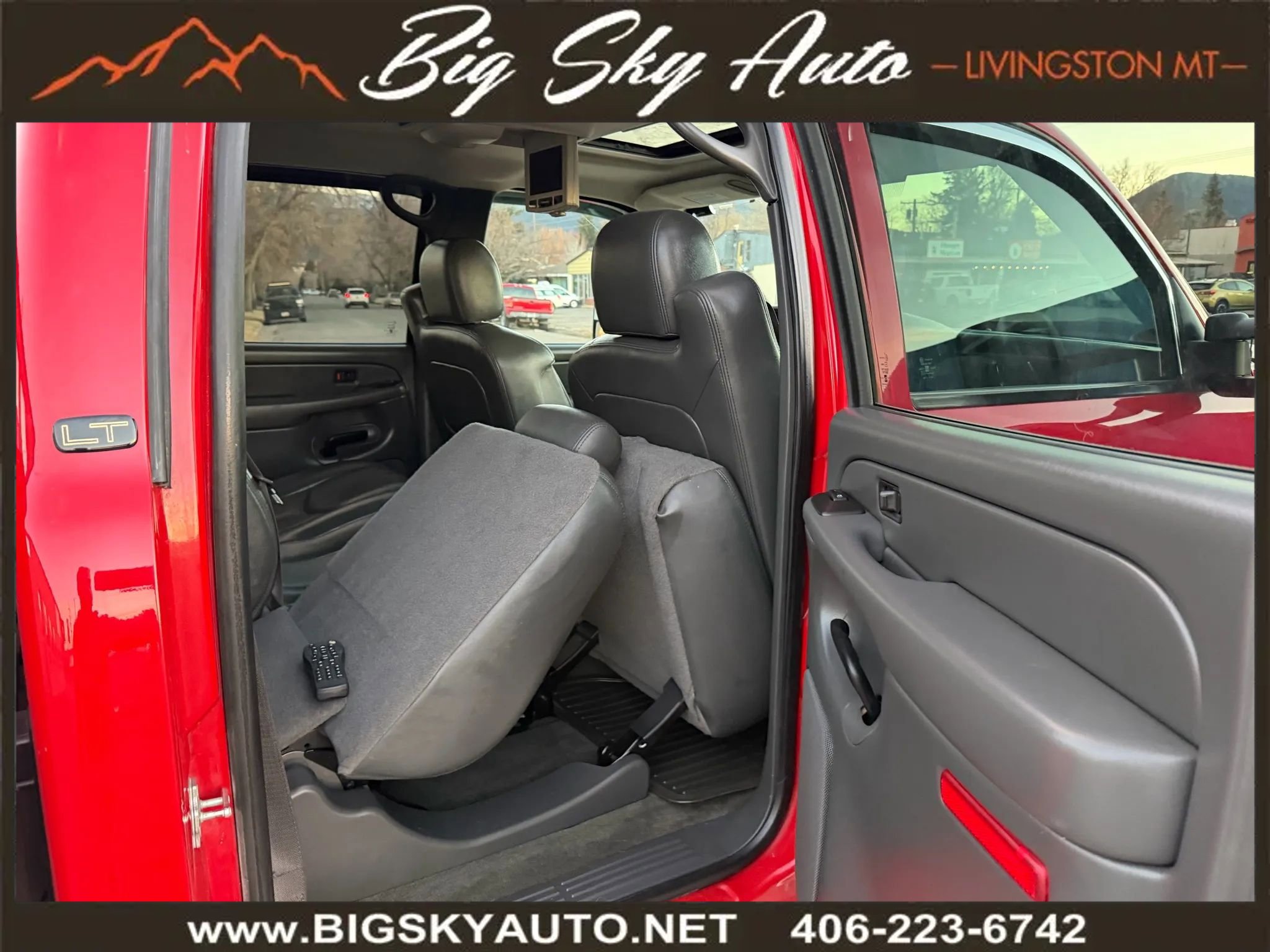 Used 2007 Chevrolet Silverado 2500 LT w/ Heavy-Duty Power Package image 24