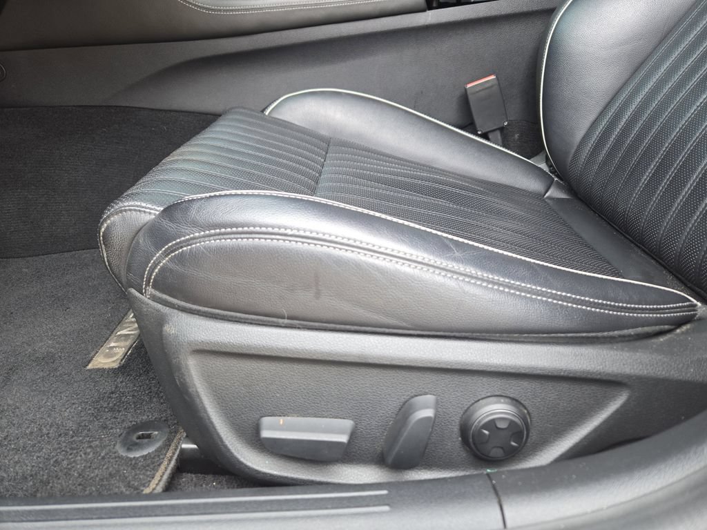 Used 2022 Genesis G70 3.3T RWD image 19