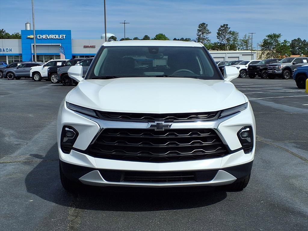 Used 2024 Chevrolet Blazer LT w/ Convenience Package image 2