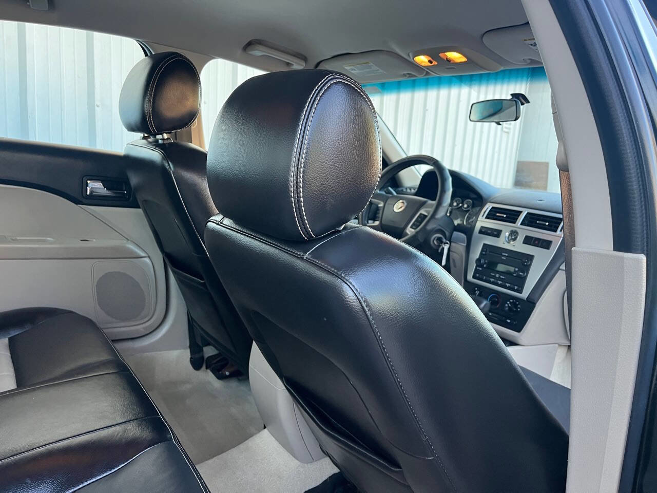 Used 2006 Mercury Milan Premier image 12