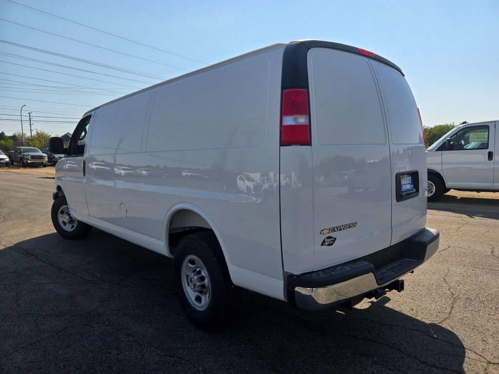New 2025 Chevrolet Express 2500 Extended w/ Enhanced Convenience Package image 13