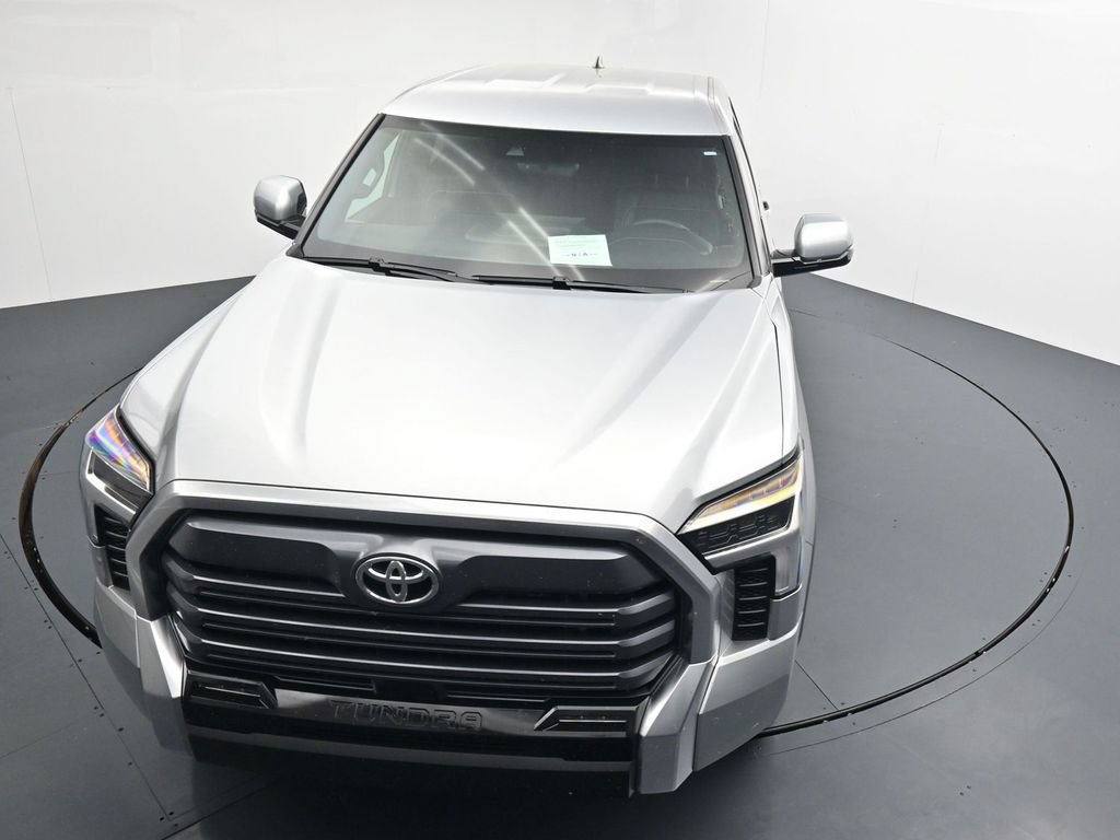 Used 2026 Toyota Tundra Limited AWD/4WD image 11