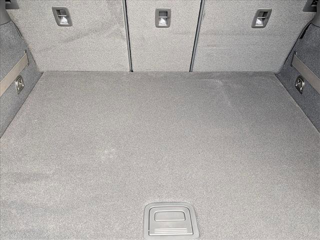 New 2024 Porsche Macan 4 Electric image 22