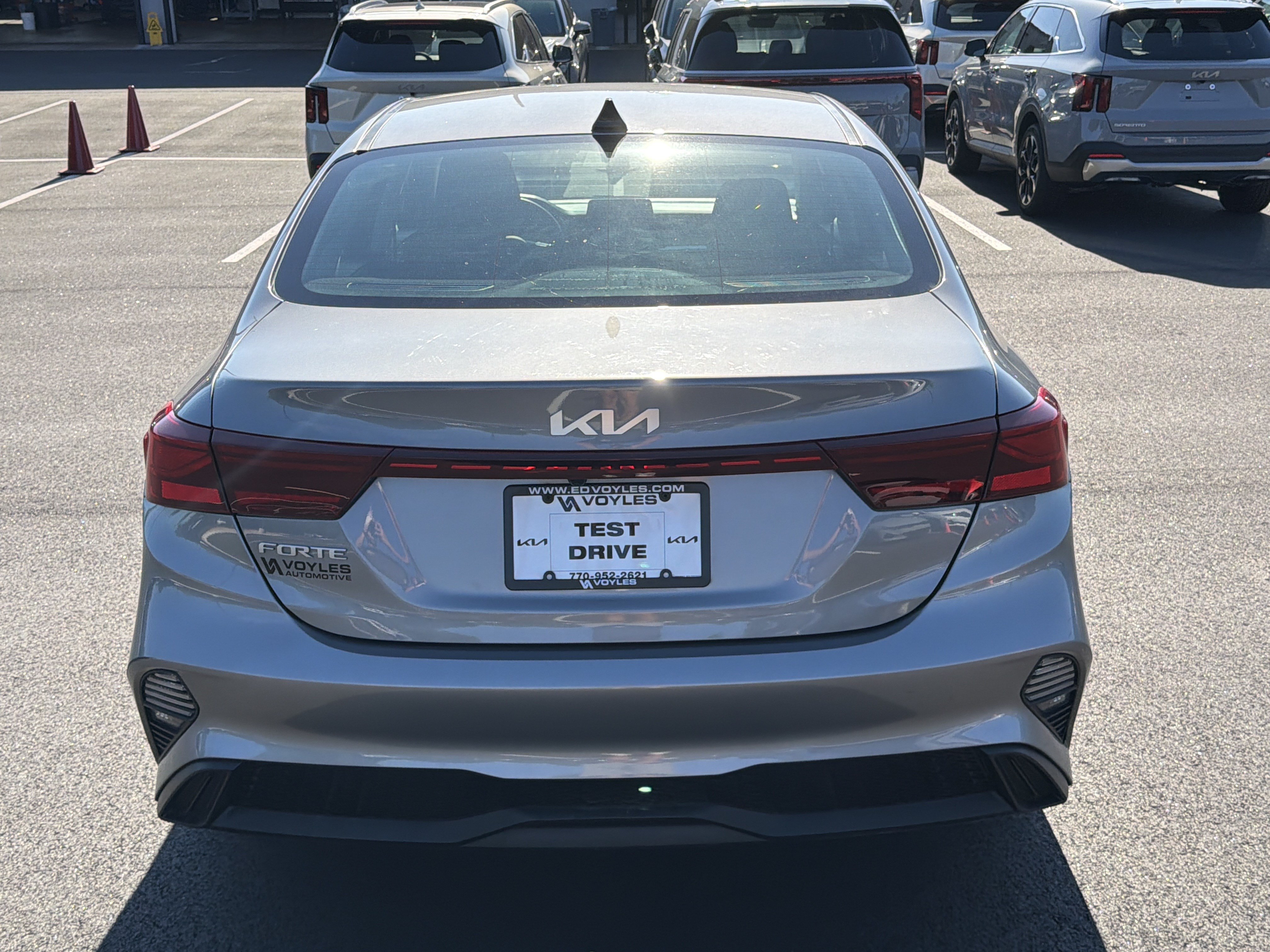 Certified 2022 Kia Forte LXS w/ LXS Technology Package FWD image 6