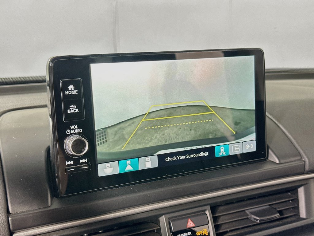 Used 2023 Honda Pilot Touring image 11