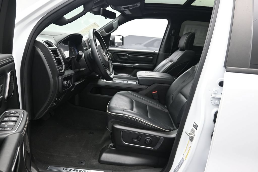 Used 2024 RAM 1500 Limited AWD/4WD image 10