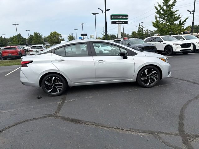Used 2024 Nissan Versa SR FWD image 5