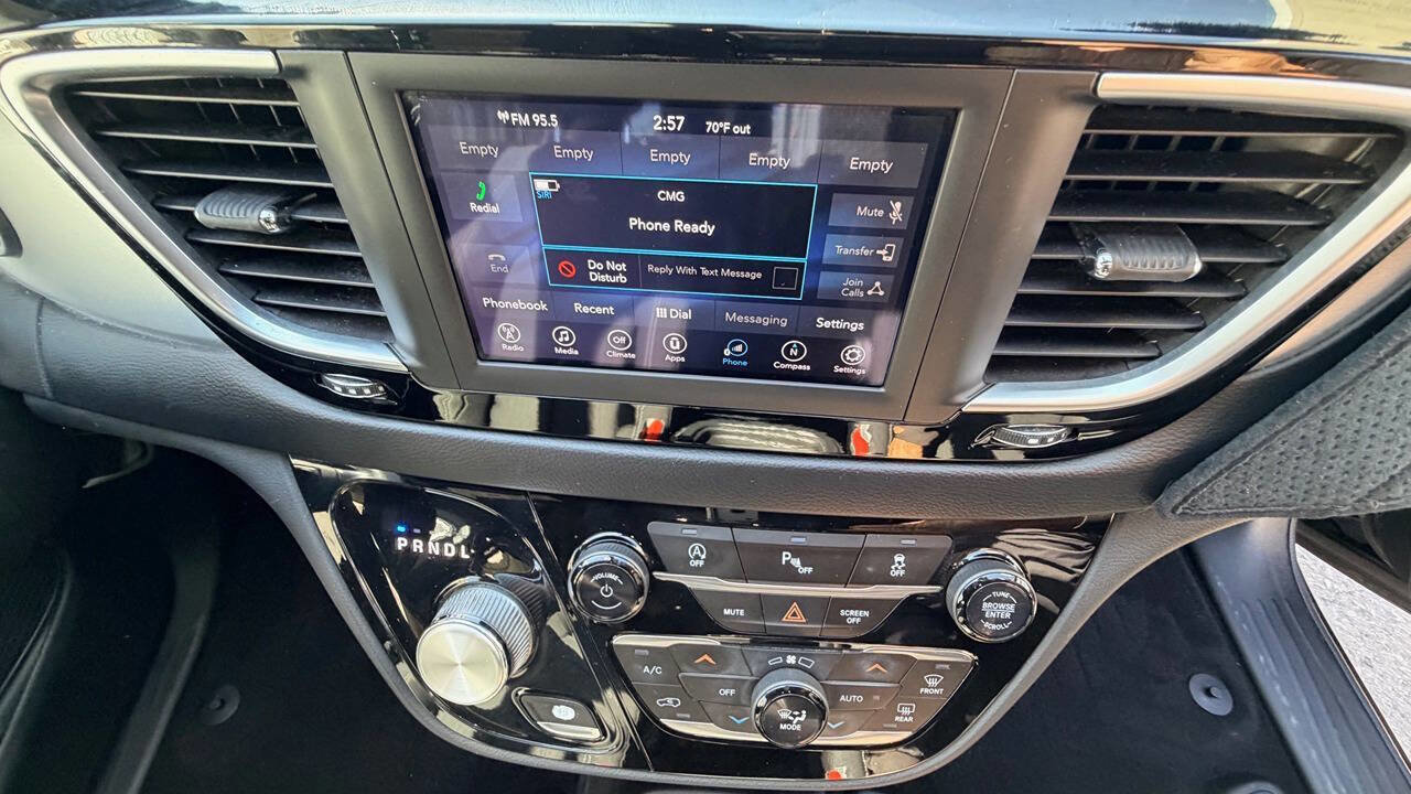 Used 2018 Chrysler Pacifica Touring Plus w/ S Appearance Package image 25