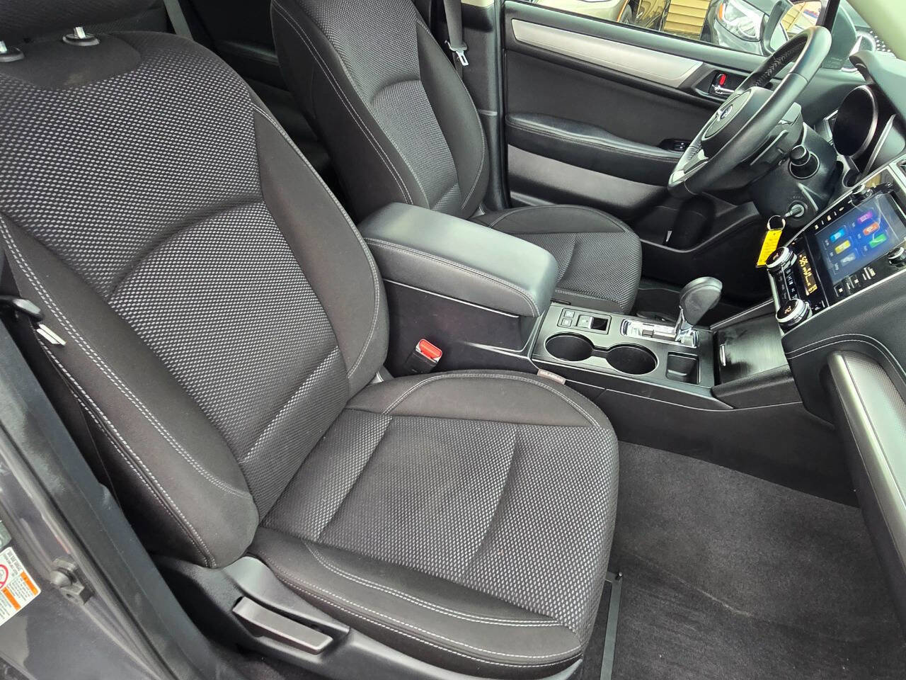 Used 2018 Subaru Outback 2.5i Premium image 27