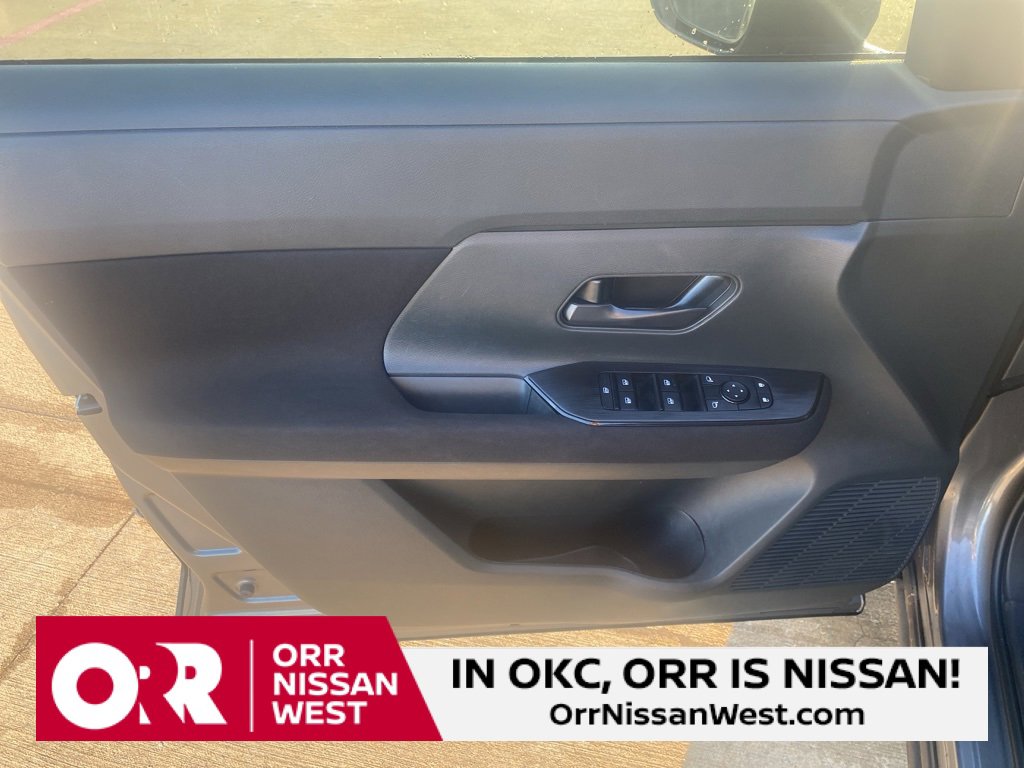 Used 2025 Nissan Kicks S image 12