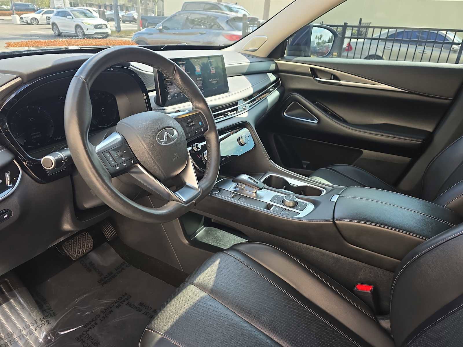 Certified 2025 INFINITI QX60 Luxe FWD image 14
