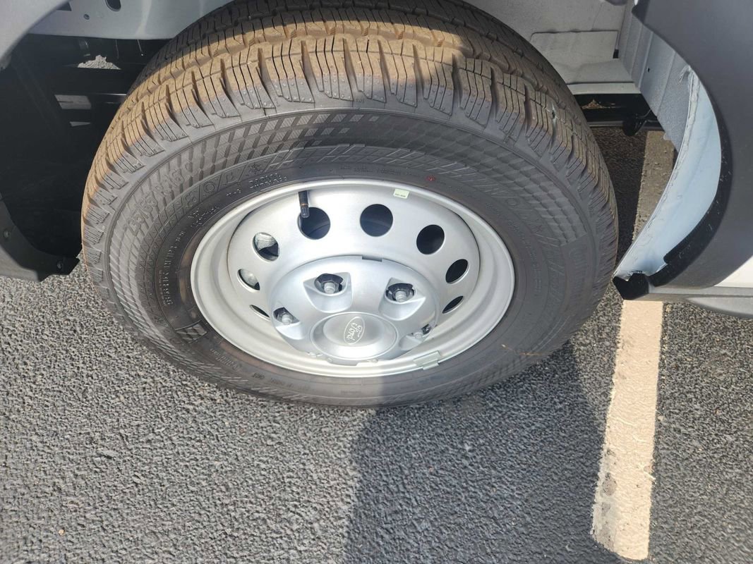 Used 2025 Ford Transit 250 148 Medium Roof Extended AWD image 55