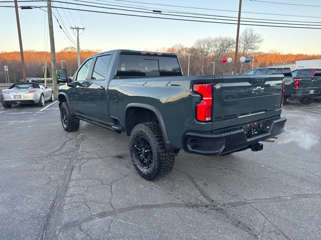 Used 2026 Chevrolet Silverado 2500 ZR2 w/ LPO, Dark Essentials Package image 5