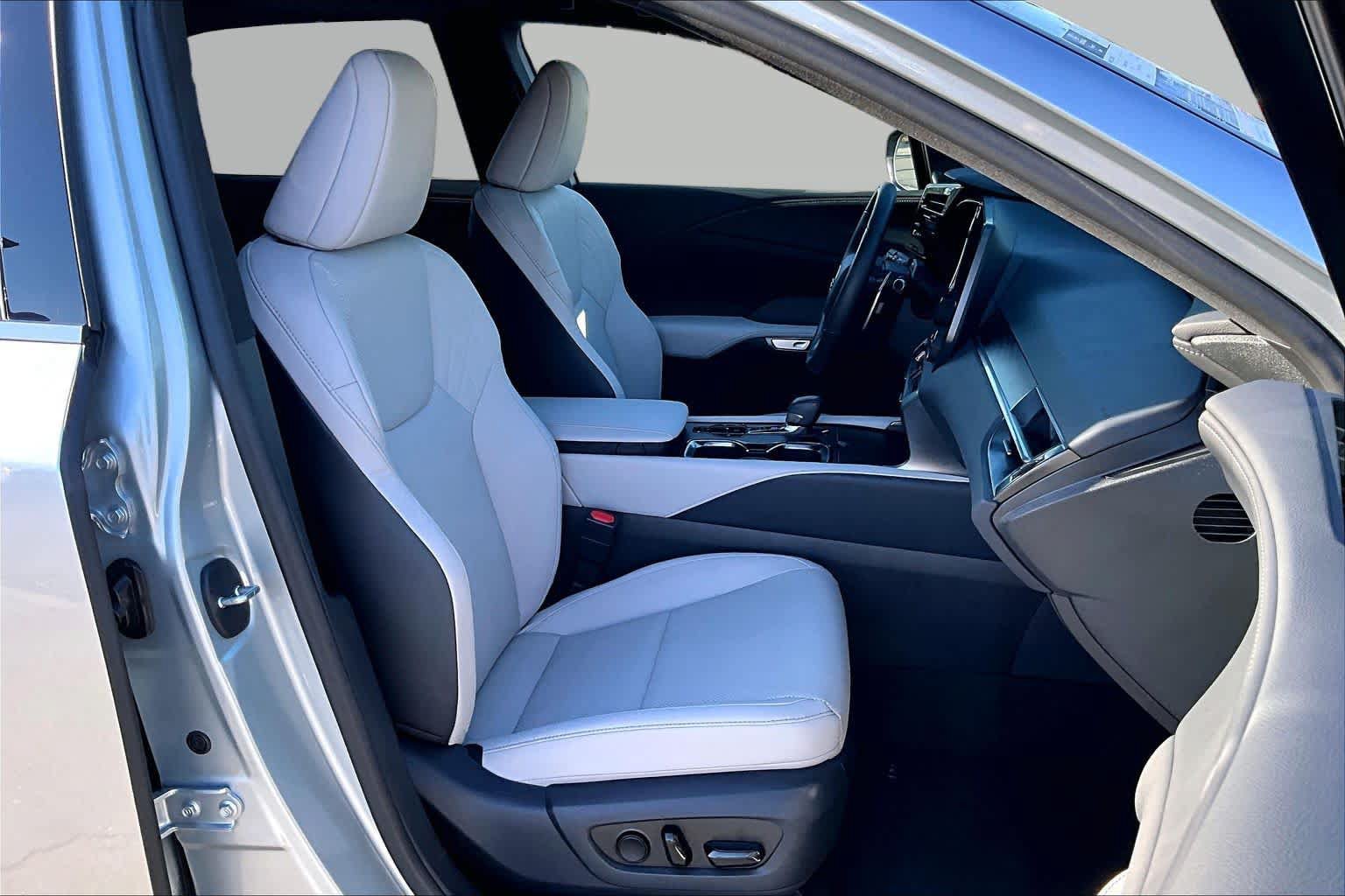 Used 2026 Lexus RX 350h w/ Convenience Package AWD/4WD image 8