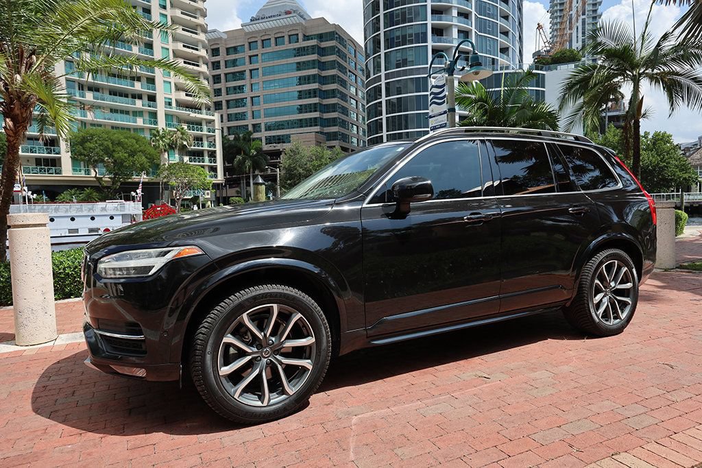 Used 2018 Volvo XC90 T6 Momentum w/ Convenience Package AWD/4WD image 16