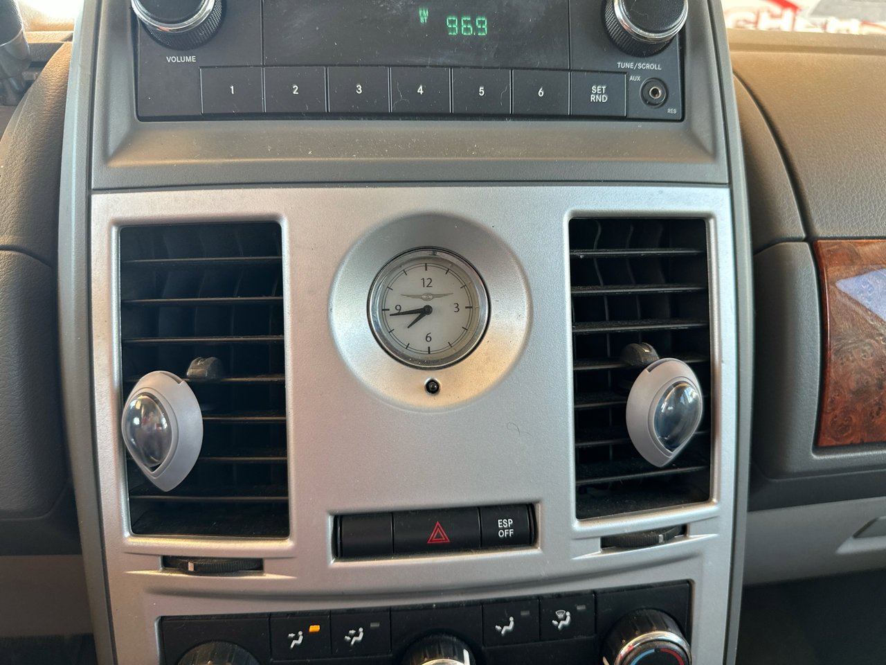 Used 2009 Chrysler Town & Country LX w/ PWR Convenience Group image 52