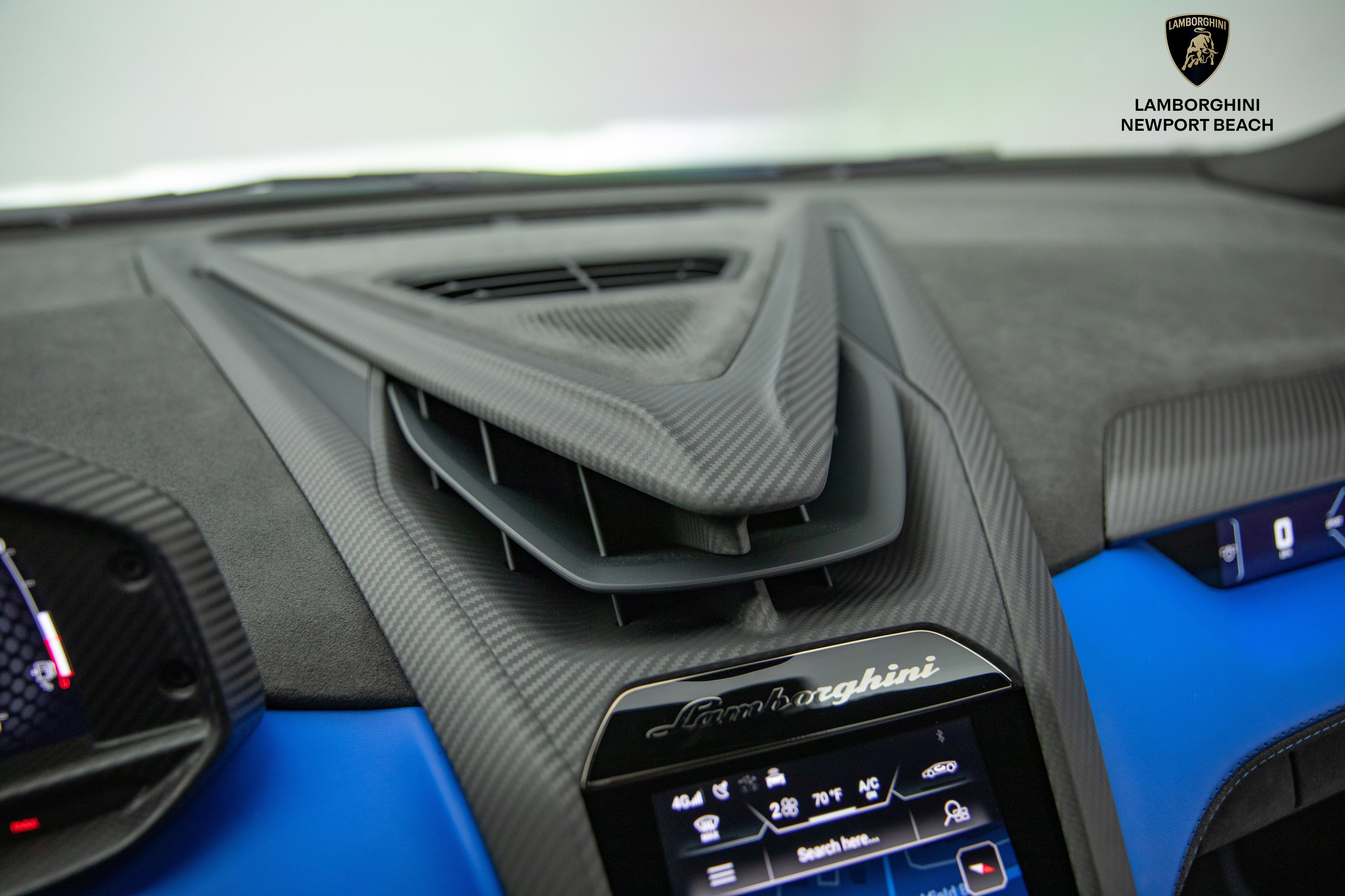 Used 2024 Lamborghini Revuelto image 45