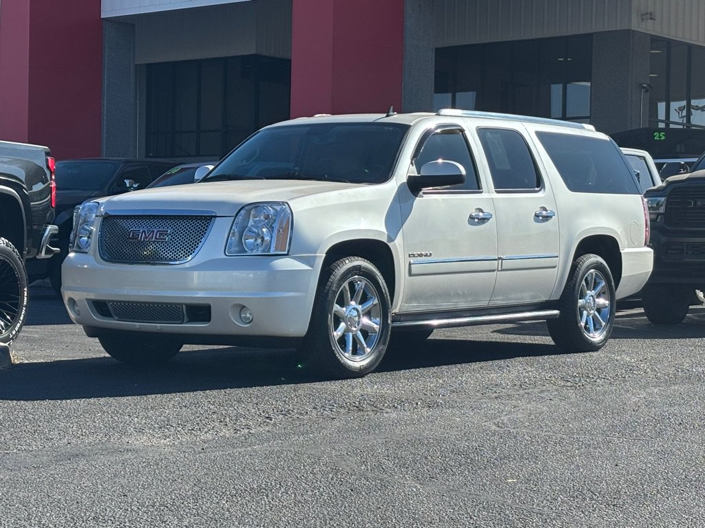 Used 2013 GMC Yukon XL Denali AWD/4WD image 46