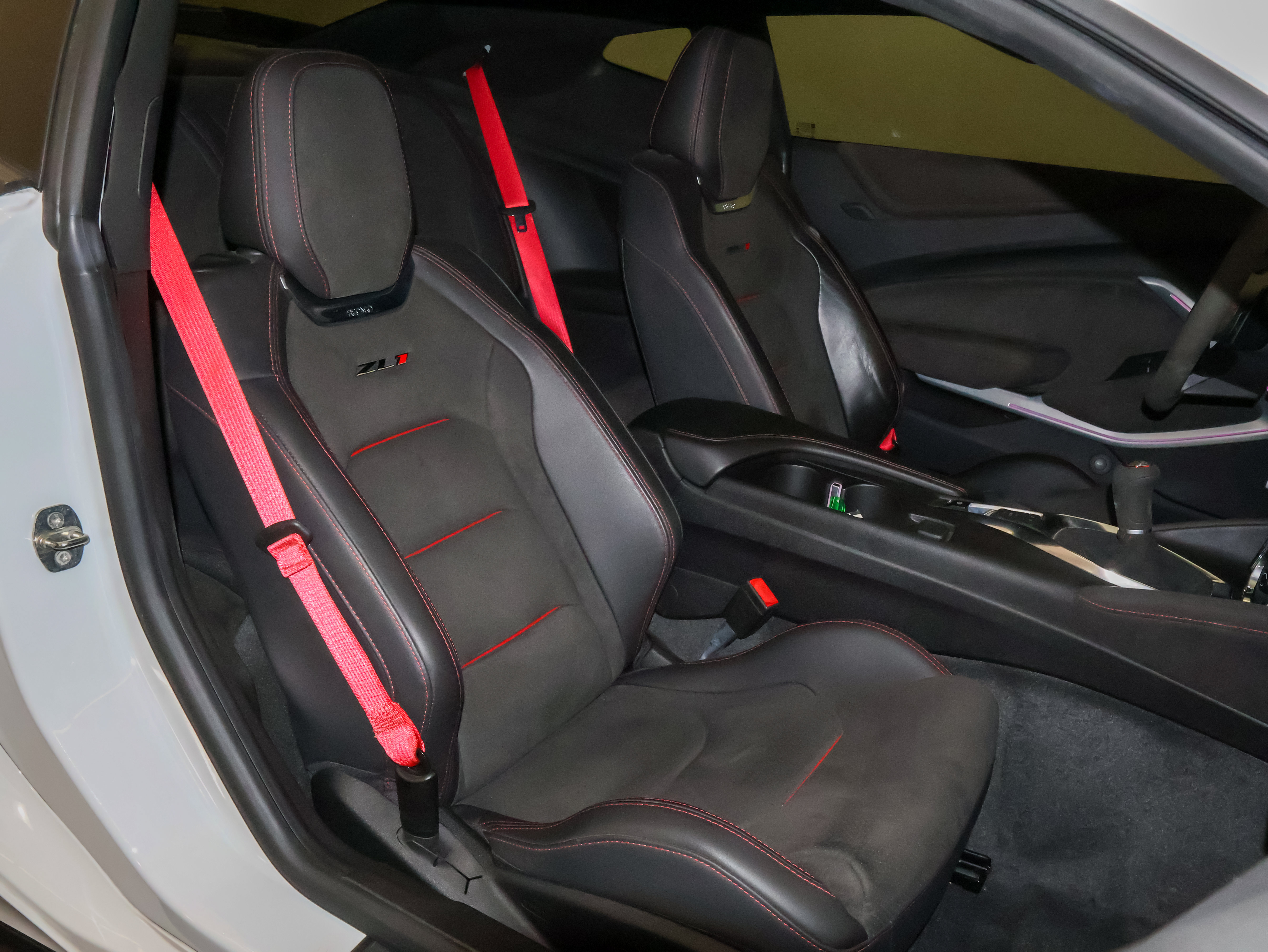 Used 2018 Chevrolet Camaro ZL1 RWD image 56