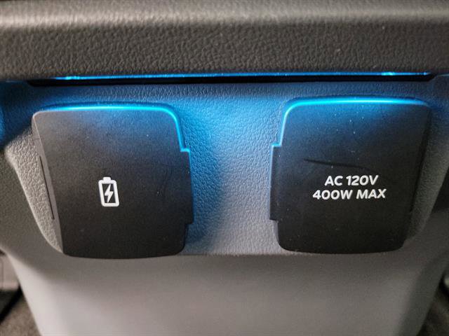 Used 2021 Ford F150 Lariat w/ Equipment Group 502A High image 16