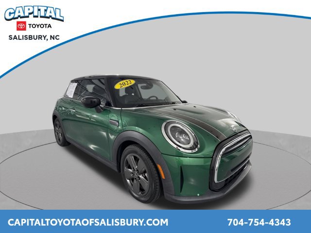 Used 2022 MINI Cooper 2-Door Hardtop FWD image 1