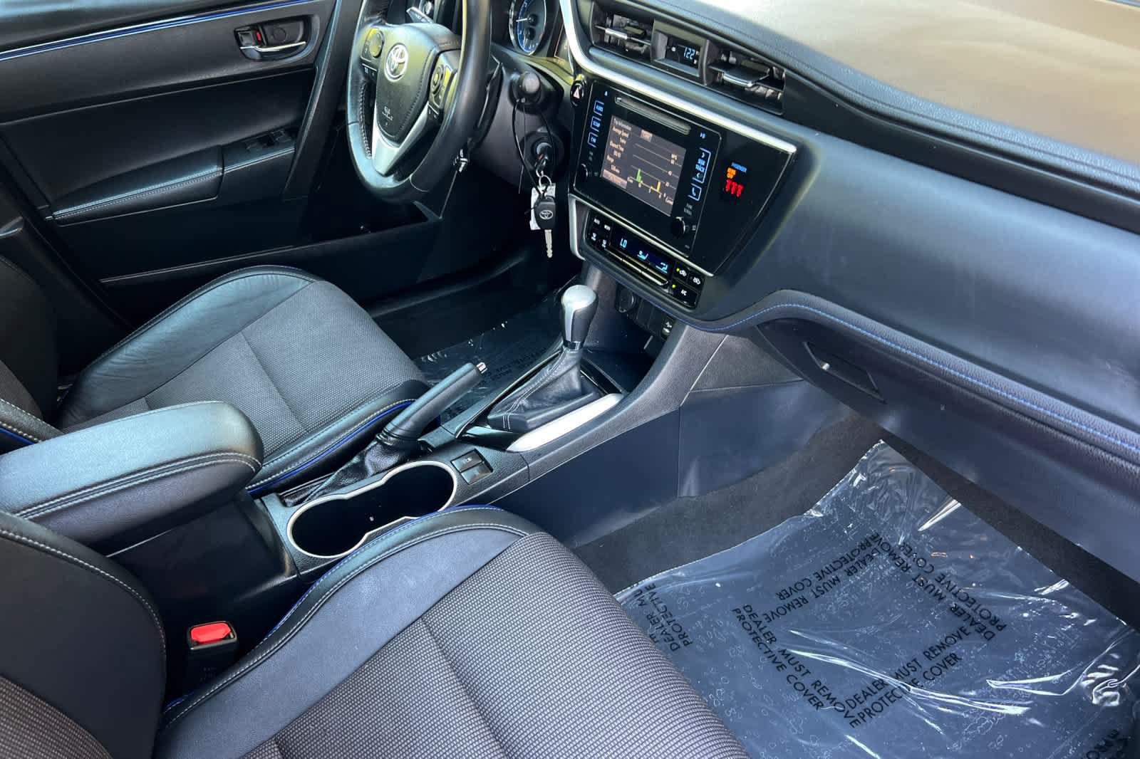Certified 2018 Toyota Corolla SE w/ Carpet Mat Package (TMS) FWD image 15