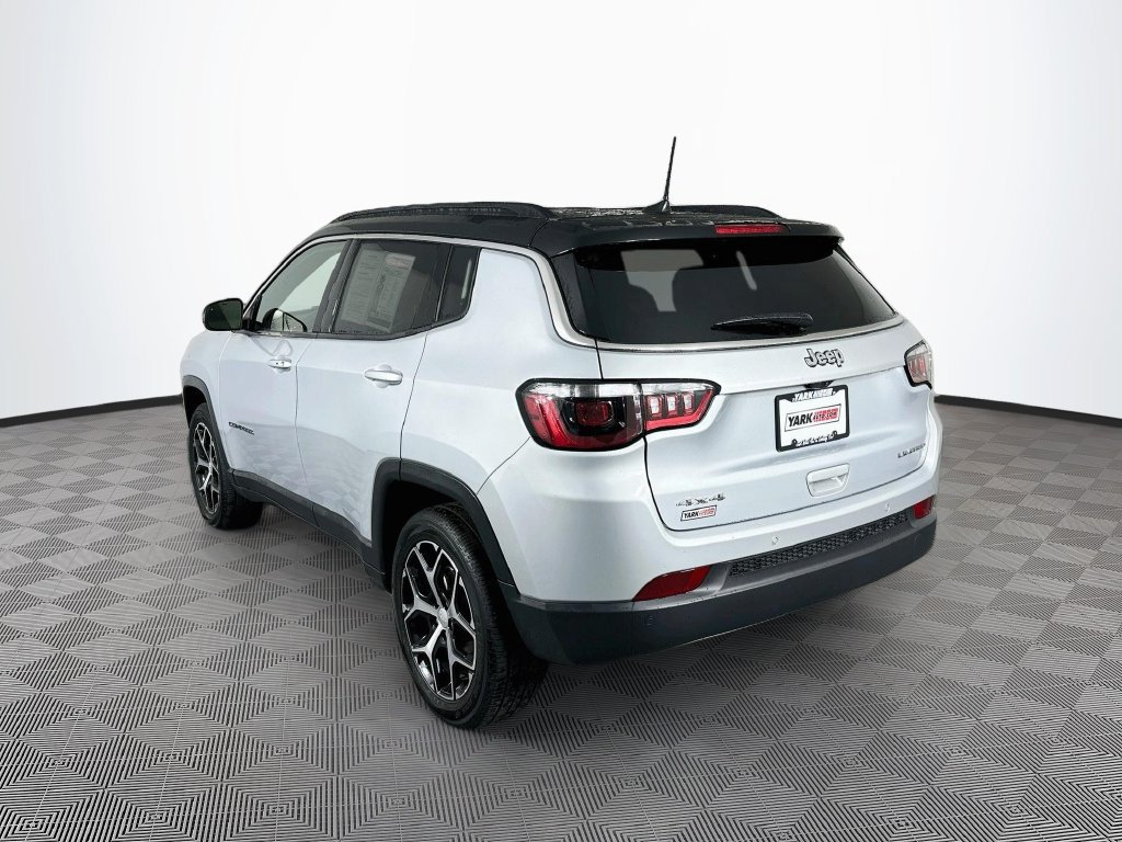 Certified 2024 Jeep Compass Limited AWD/4WD image 7