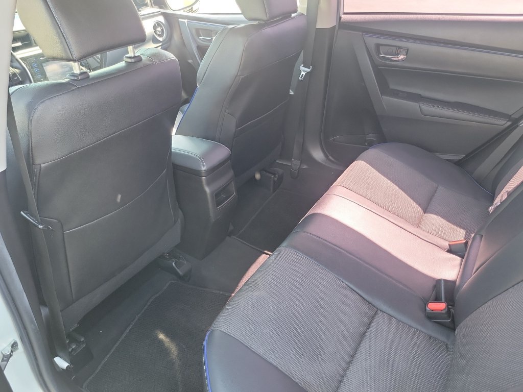 Used 2019 Toyota Corolla SE w/ Carpet Mat Package (TMS) FWD image 13