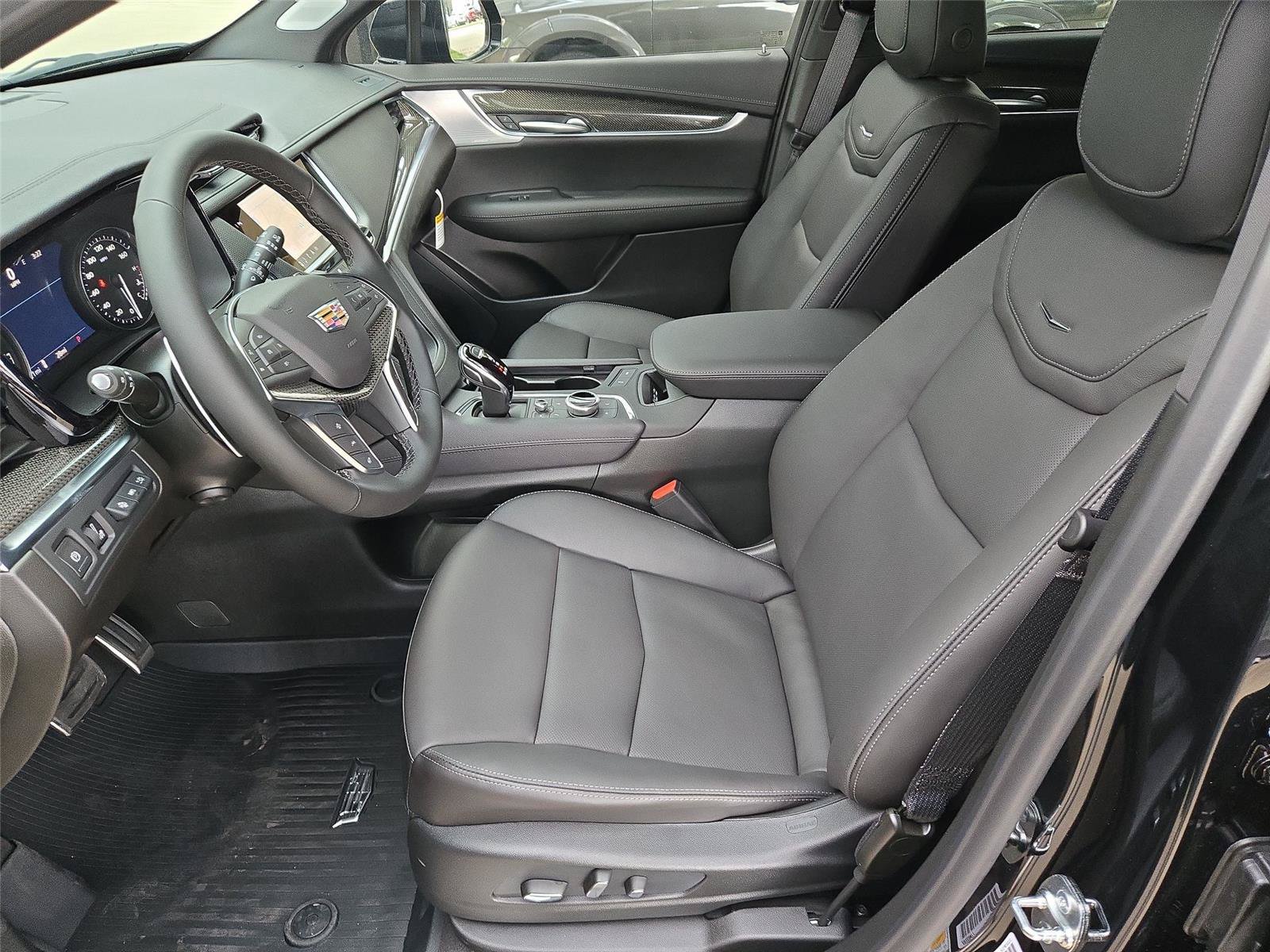 New 2026 Cadillac XT5 Sportv w/ LPO, Onyx Lite Package AWD/4WD image 28