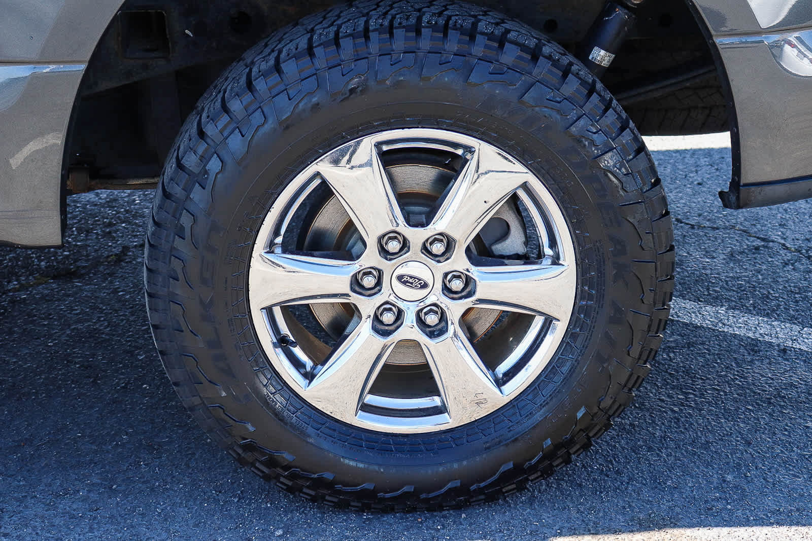 Used 2018 Ford F150 XLT w/ Equipment Group 302A Luxury AWD/4WD image 11