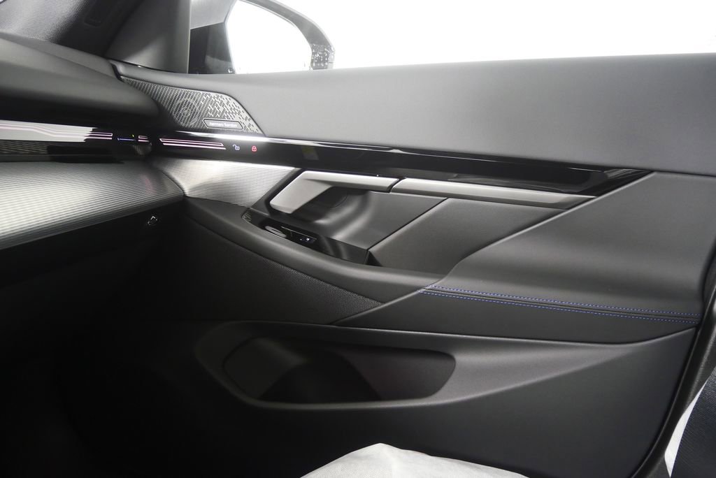 New 2026 BMW 530i image 25