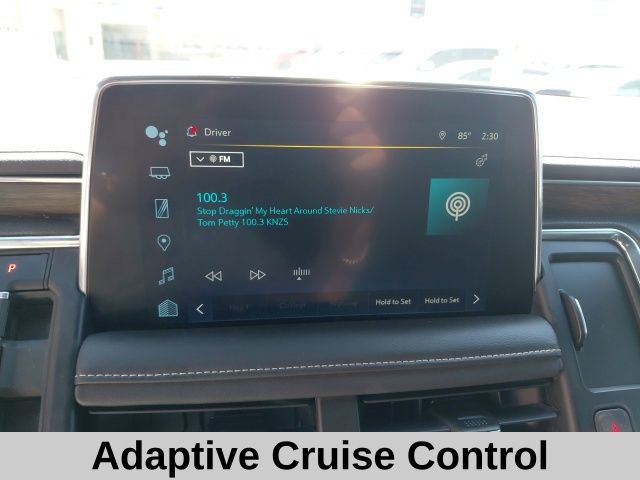 Used 2023 Chevrolet Suburban Premier image 16