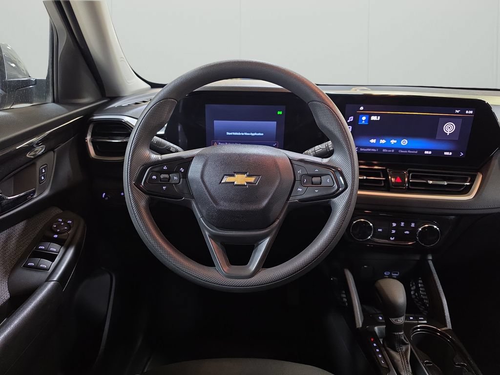Used 2026 Chevrolet TrailBlazer LT AWD/4WD image 19