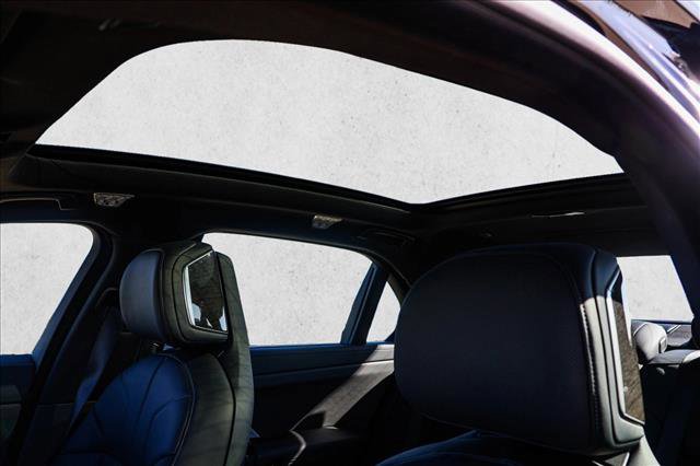 New 2026 BMW 760i xDrive image 11