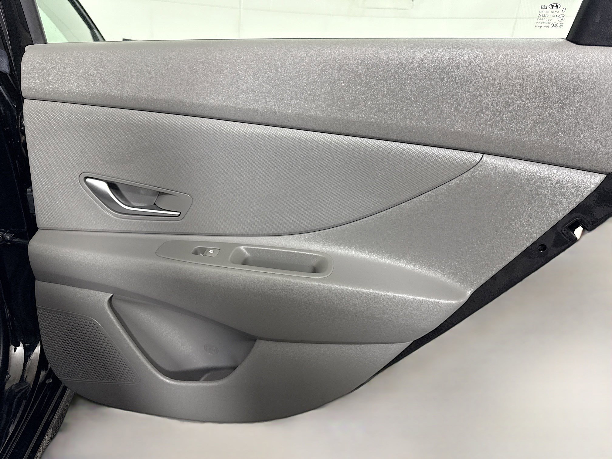 Used 2025 Hyundai Elantra SE image 27