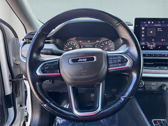 Used 2022 Jeep Compass Latitude image 15