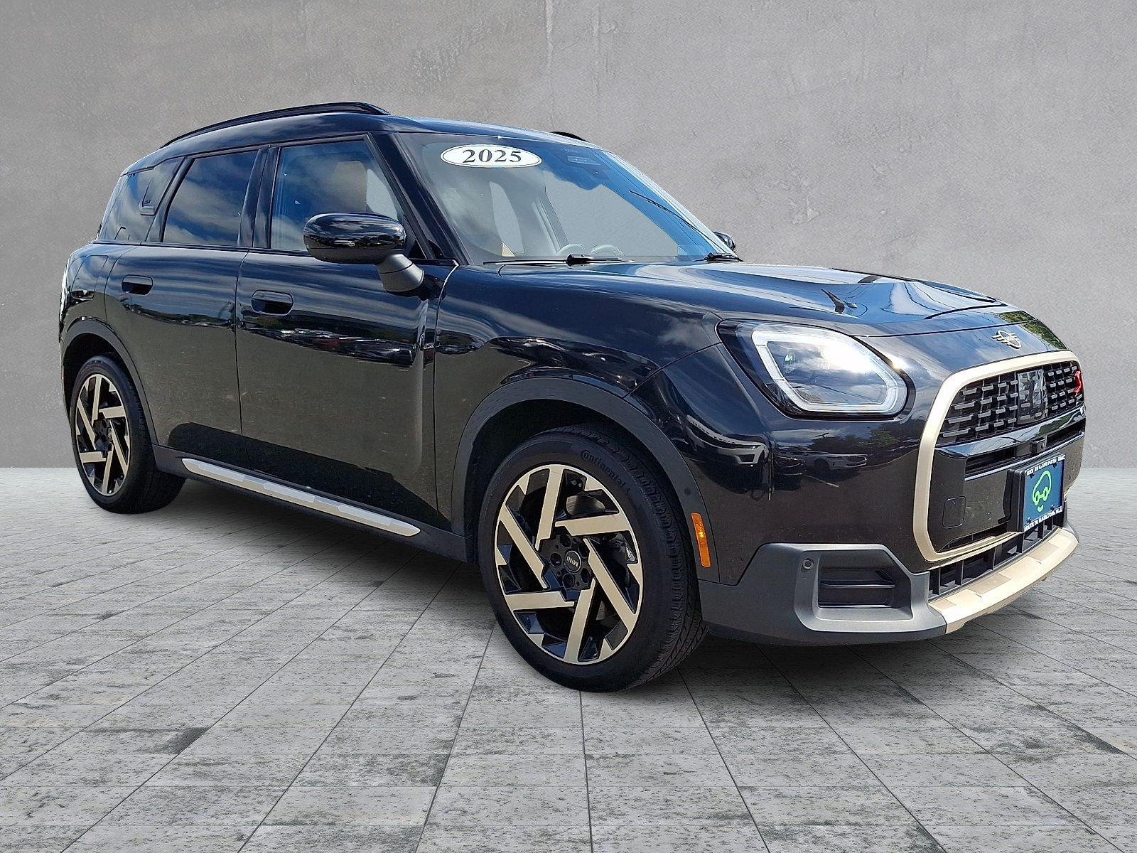 Used 2025 MINI Cooper Countryman S w/ Comfort Package Max AWD/4WD image 3