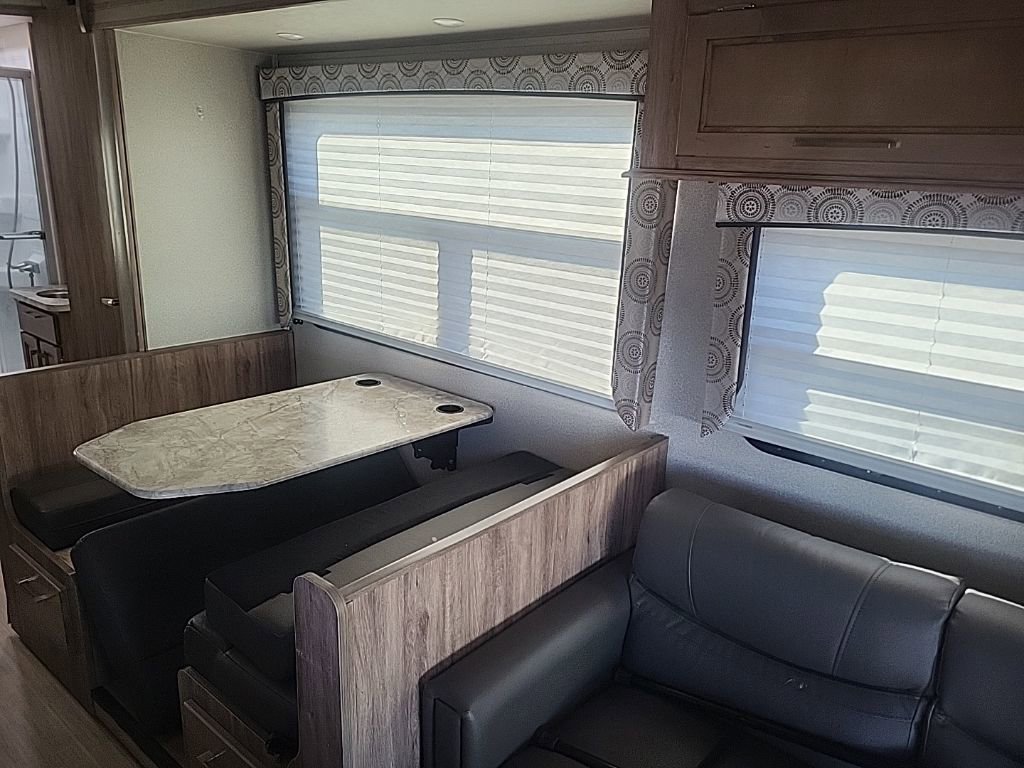 Used 2019 Ford E-450 and Econoline 450 Super Duty w/ Motorhome Prep Package image 13