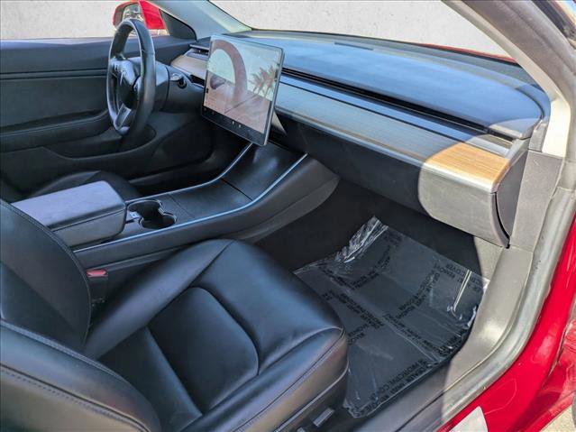Used 2018 Tesla Model 3 Long Range image 22